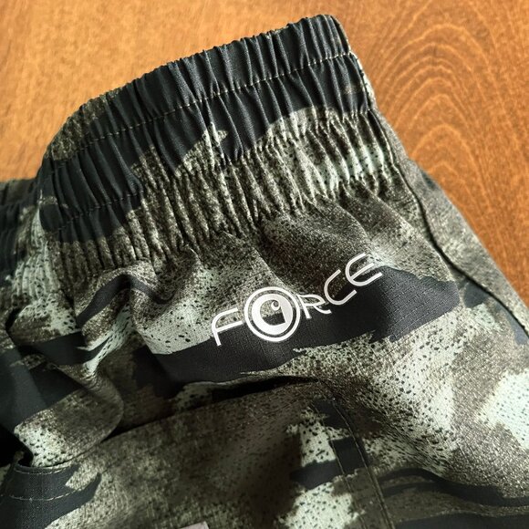 Carhartt Force camo shorts M 10-12 - Picture 6 of 6